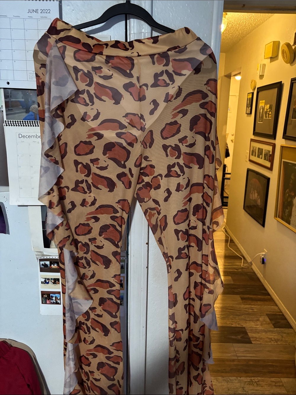 Leopard Print Ruffle Scarf - Brown